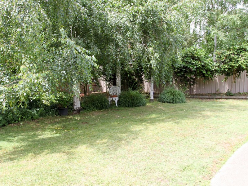 33 Rose Street, Alexandra VIC 3714