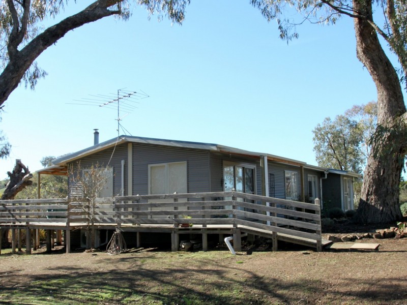 62 Old Gobur Rd, Yarck VIC 3719
