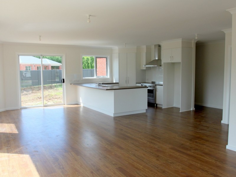 33 Johnston Street, Alexandra VIC 3714