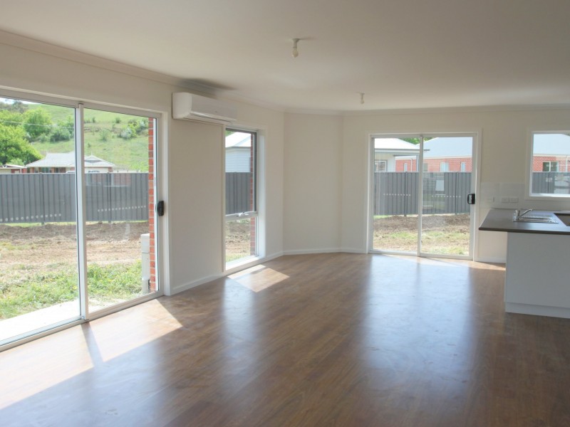 33 Johnston Street, Alexandra VIC 3714