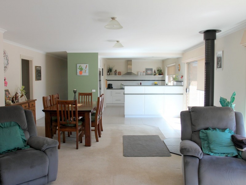 5 Halls Flat Road, Alexandra VIC 3714