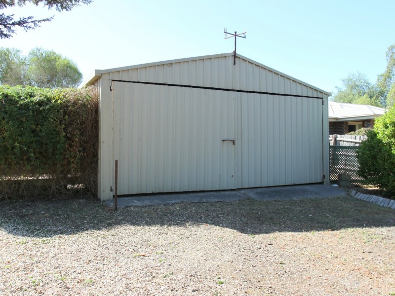 90 Nihil Street, Alexandra VIC 3714