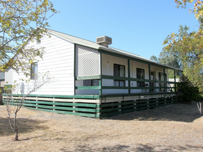 90 Nihil Street, Alexandra VIC 3714