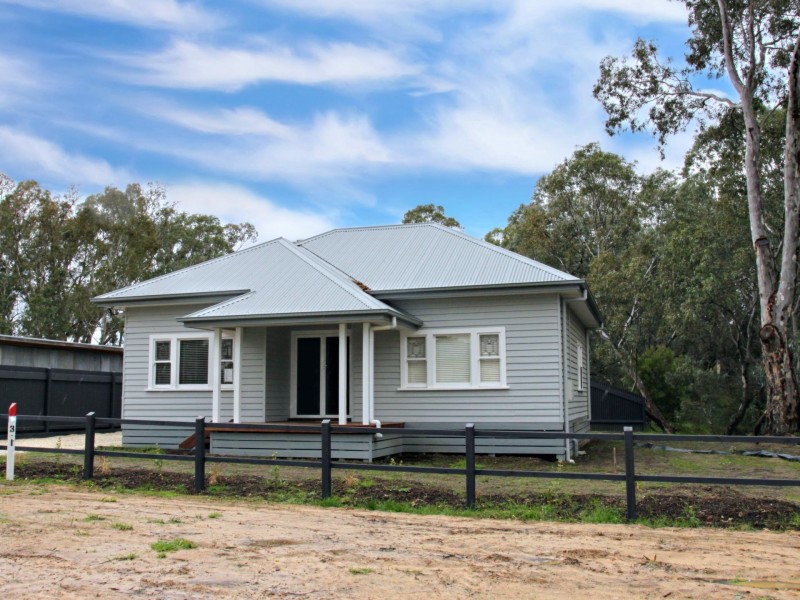 30 Thom Street, Alexandra VIC 3714