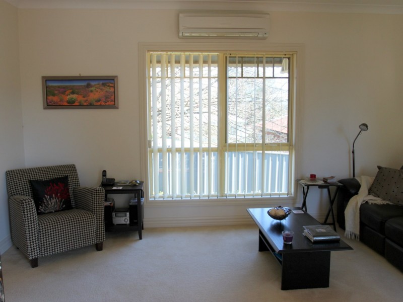4/5 Myrtle Street, Alexandra VIC 3714