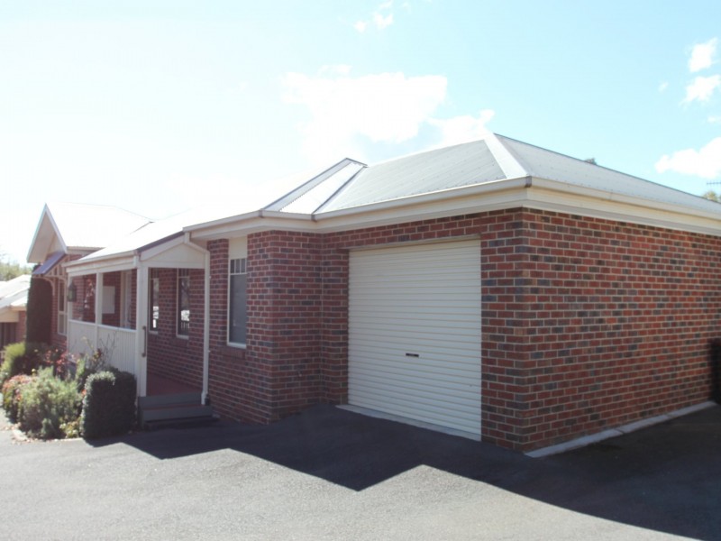 4/5 Myrtle Street, Alexandra VIC 3714