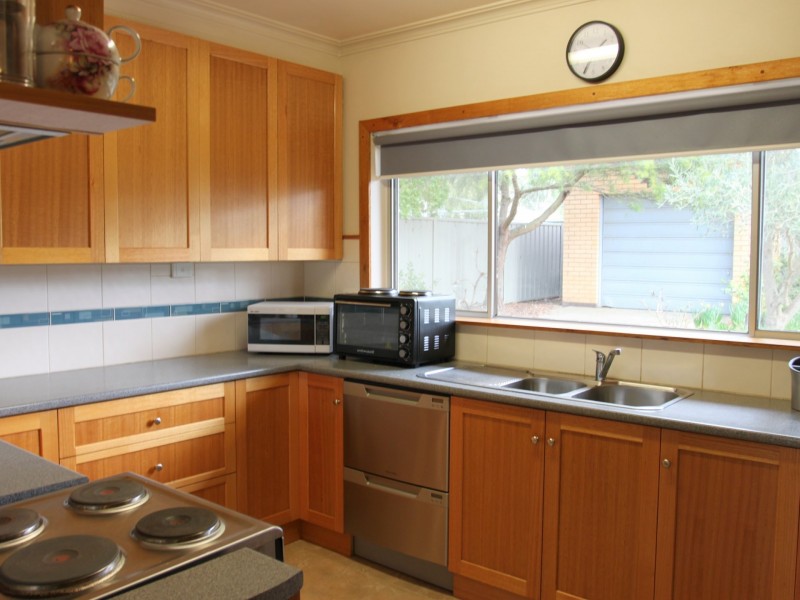 70 Bayley Street, Alexandra VIC 3714