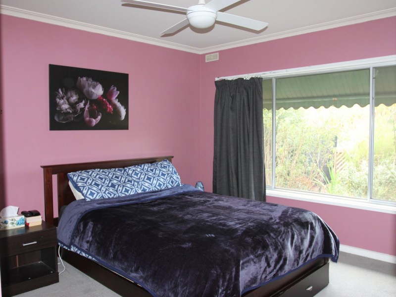 70 Bayley Street, Alexandra VIC 3714