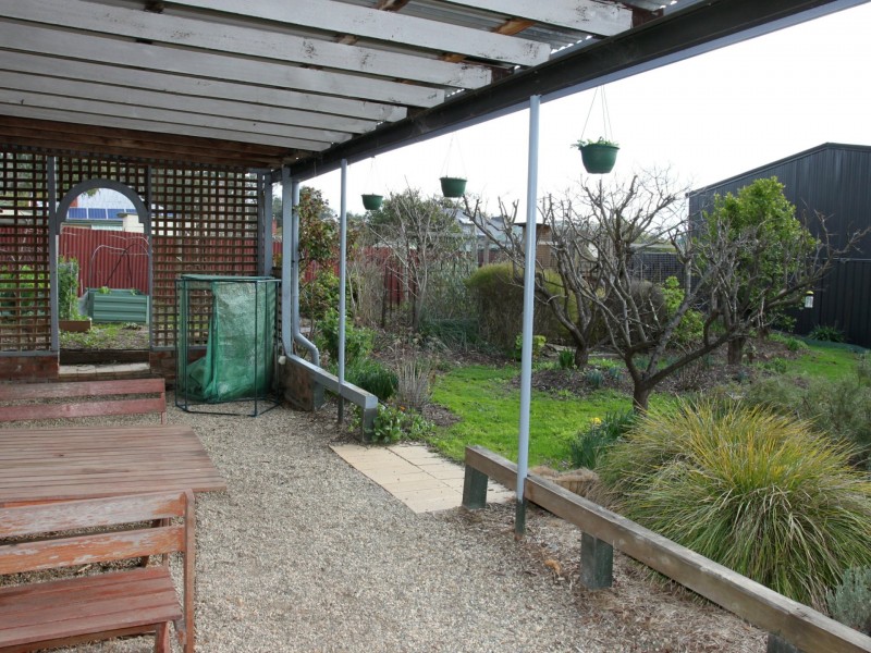 70 Bayley Street, Alexandra VIC 3714