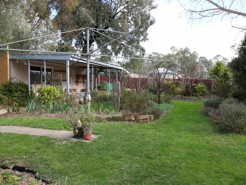 70 Bayley Street, Alexandra VIC 3714