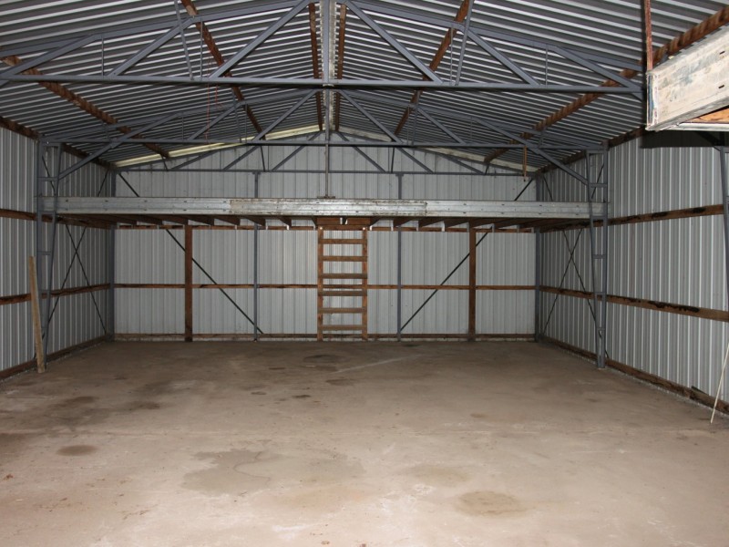 2 Main Street, Eildon VIC 3713