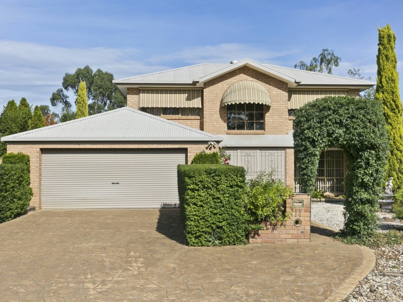 11 Creighton Court, Alexandra VIC 3714