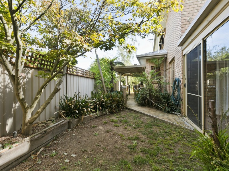 11 Creighton Court, Alexandra VIC 3714