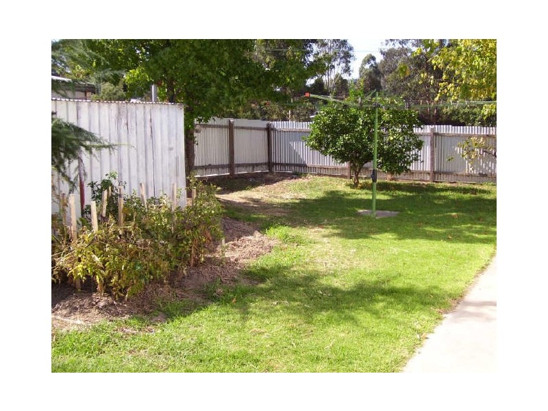 2 Tenth Street, Eildon VIC 3713