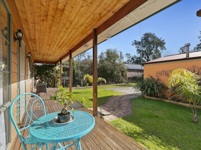 7 Shaw Avenue, Eildon VIC 3713