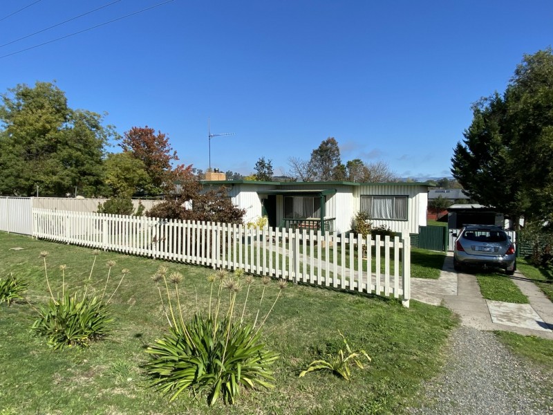 36 Webster Street, Alexandra VIC 3714