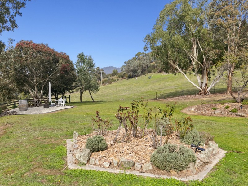 39 Skyline Road, Eildon VIC 3713