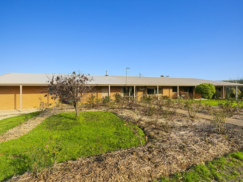 23 Old Fawcett Road, Alexandra VIC 3714