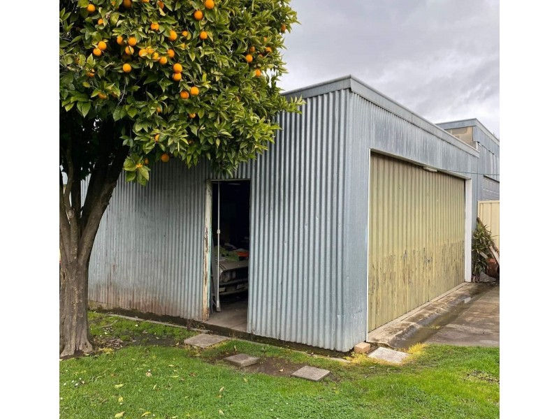 21 Tenth Street, Eildon VIC 3713