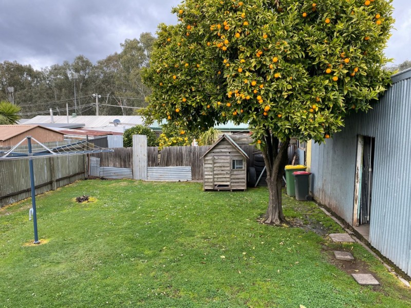 21 Tenth Street, Eildon VIC 3713