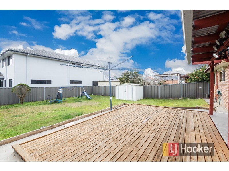 64 Sweeney Avenue, Plumpton NSW 2761