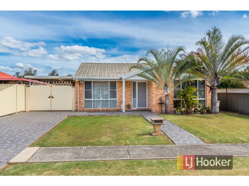 11 Woodley Crescent, Glendenning NSW 2761