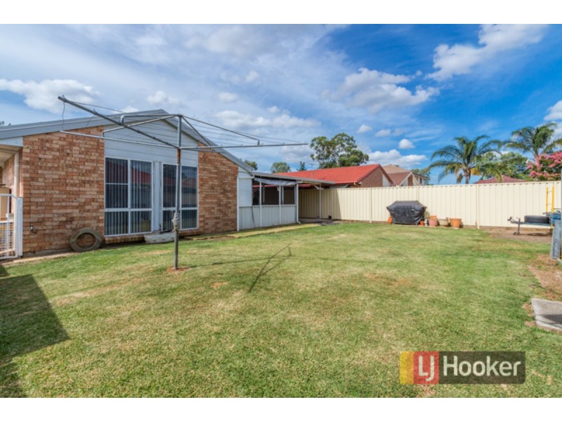 11 Woodley Crescent, Glendenning NSW 2761