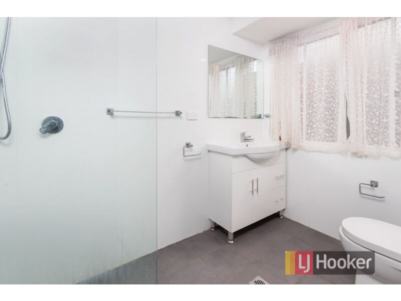 2 Aquilina Drive, Plumpton NSW 2761