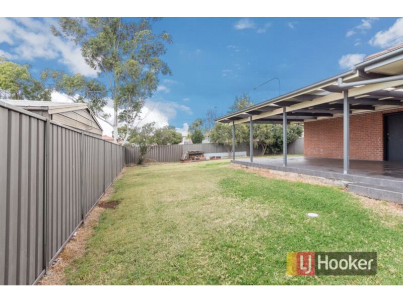 2 Aquilina Drive, Plumpton NSW 2761