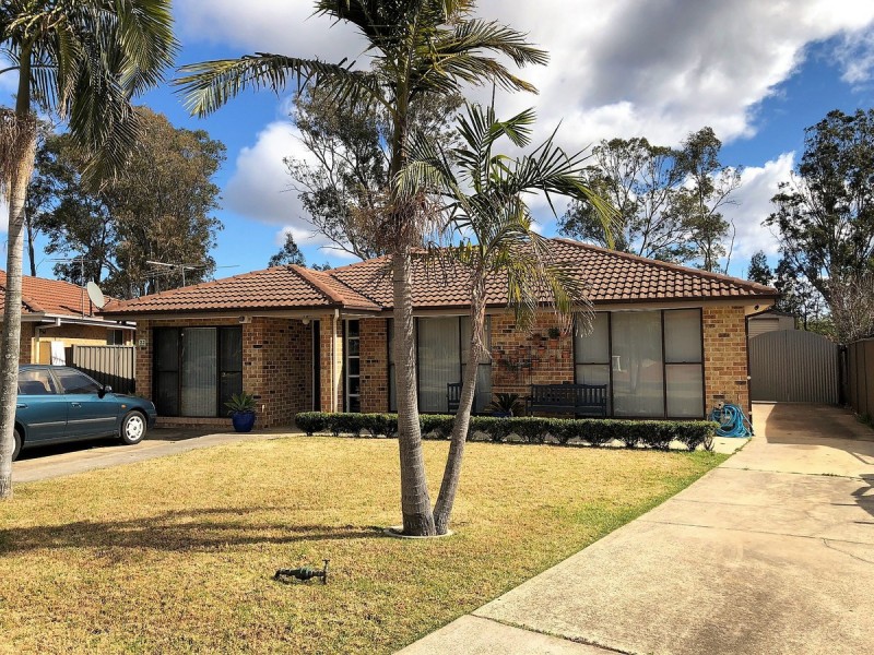 33 Brierley Crescent, Plumpton NSW 2761