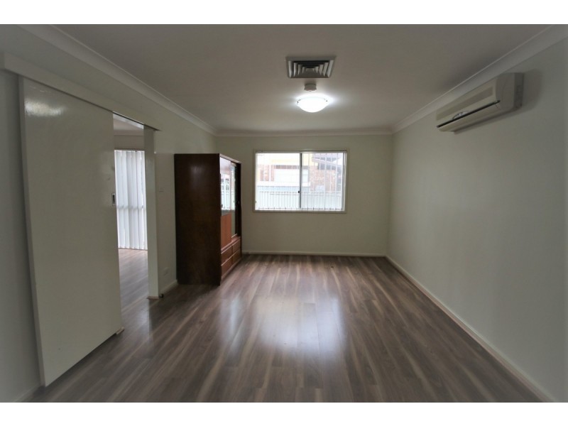 13 Fearn Street, Toongabbie NSW 2146