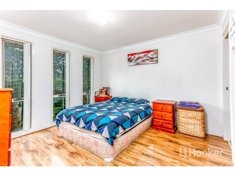 4 Ferdinand Crescent, Ropes Crossing NSW 2760