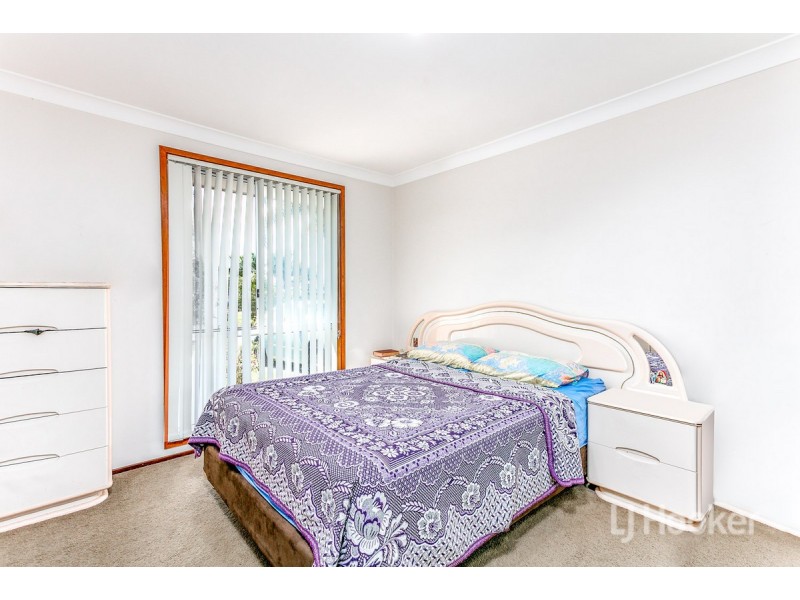 4 Derek Place, Hassall Grove NSW 2761