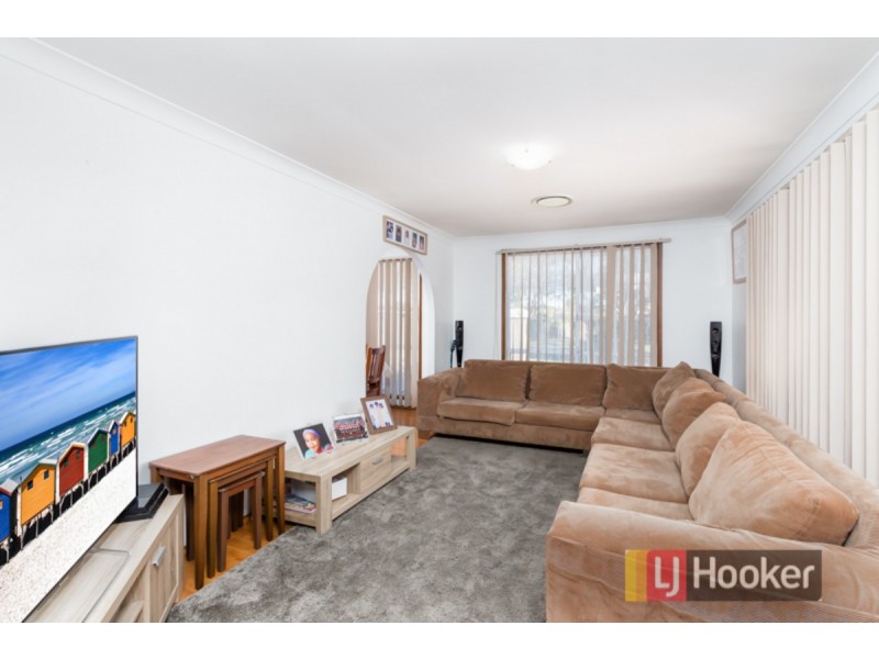 6 Elton Place, Plumpton NSW 2761