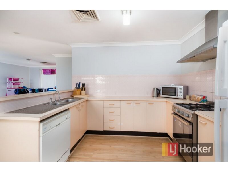 21 Alroy Crescent, Hassall Grove NSW 2761