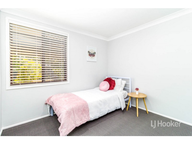 10 Rhonda Place, Plumpton NSW 2761