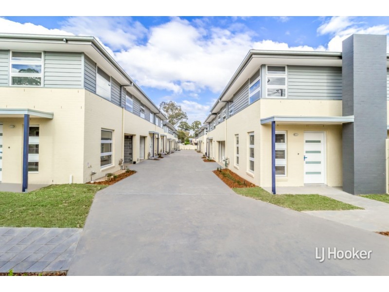 3/110 Canberra Street, Oxley Park NSW 2760