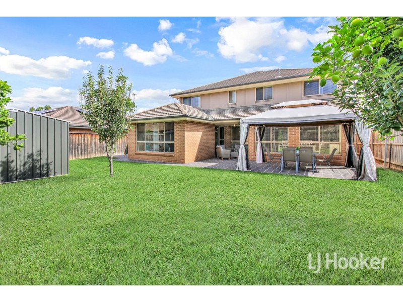 6 Sarazen Place, Colebee NSW 2761