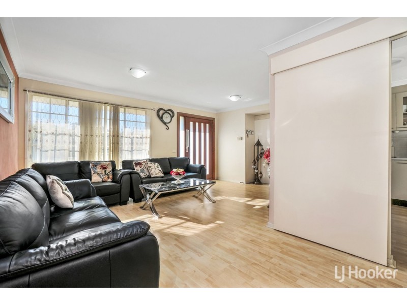 74 Beaconsfield Road, Rooty Hill NSW 2766