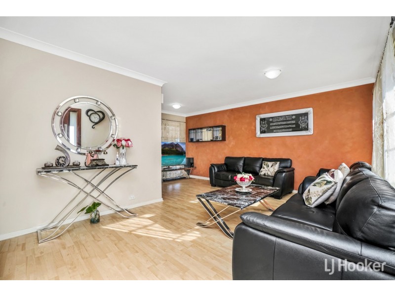 74 Beaconsfield Road, Rooty Hill NSW 2766