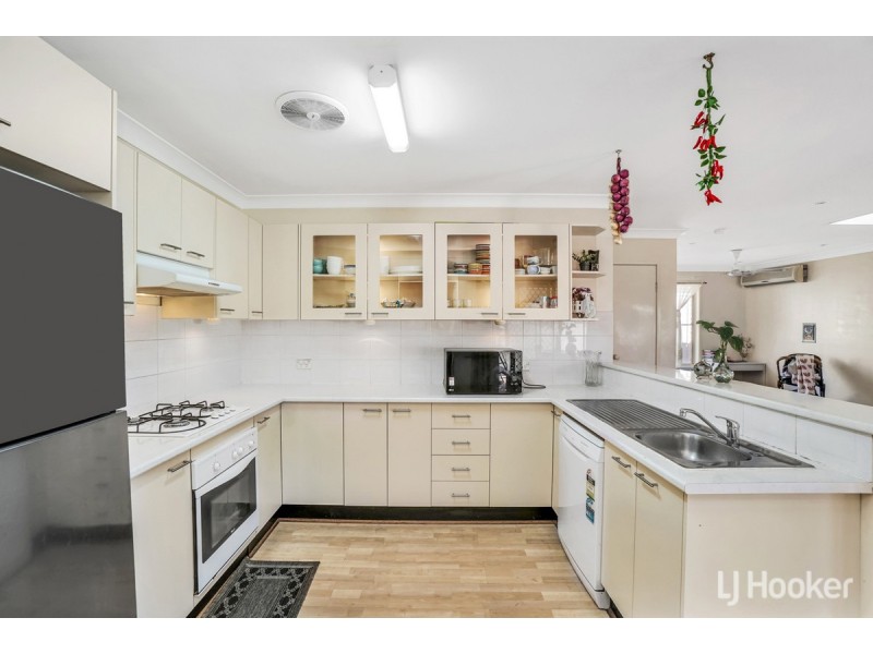 74 Beaconsfield Road, Rooty Hill NSW 2766