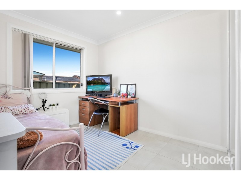 24 Rotuma Street, Oakhurst NSW 2761