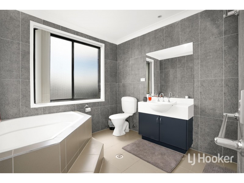 16/90 Parkwood Street, Plumpton NSW 2761