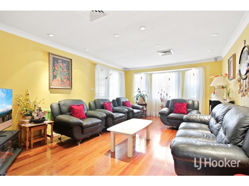 60 Kirsty Crescent, Hassall Grove NSW 2761