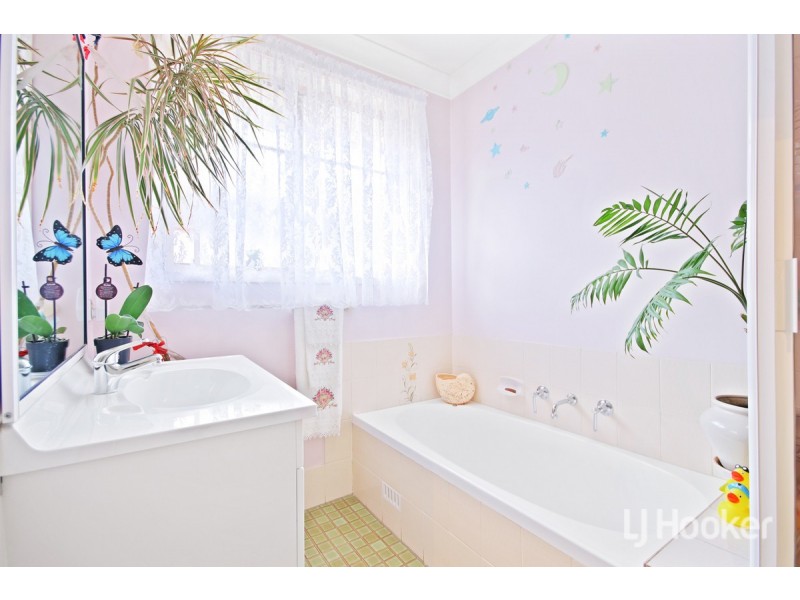 60 Kirsty Crescent, Hassall Grove NSW 2761