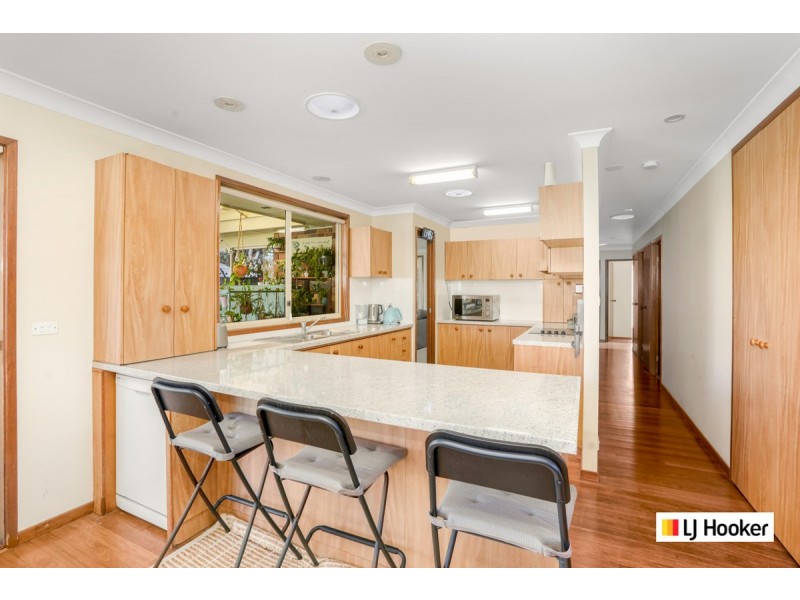 8 Flora Street, Plumpton NSW 2761