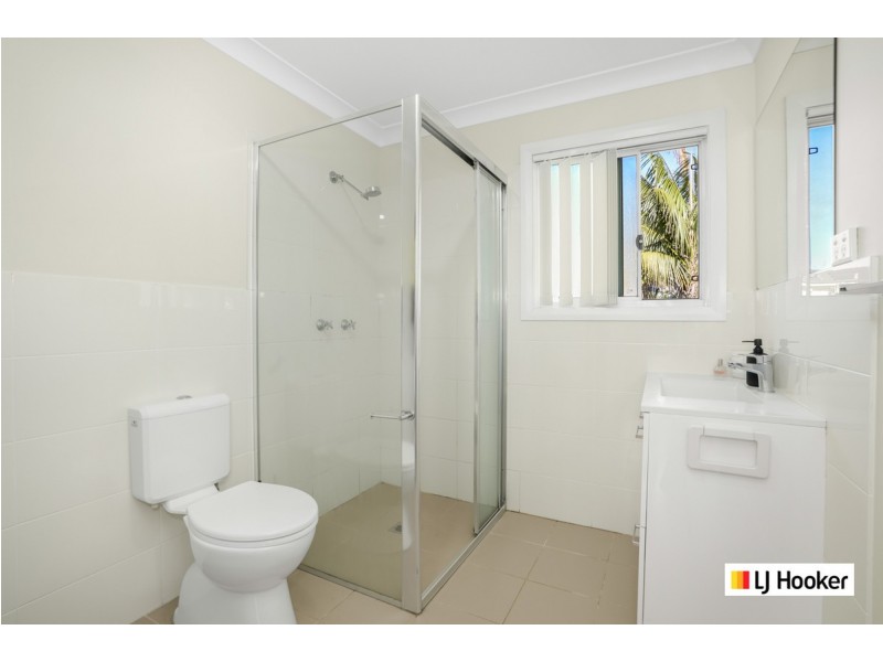 8 Flora Street, Plumpton NSW 2761