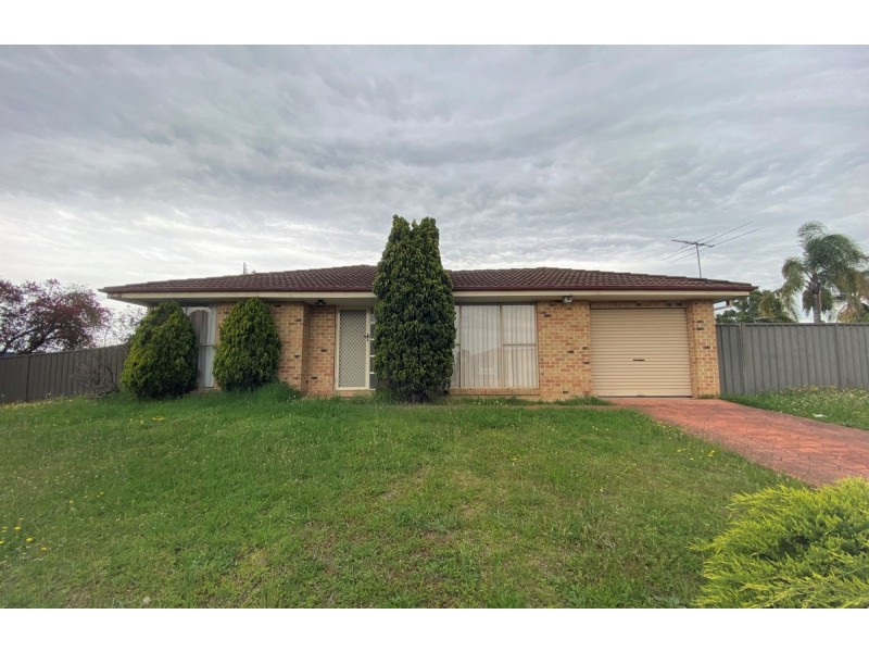 1 Lenton Crescent, Oakhurst NSW 2761