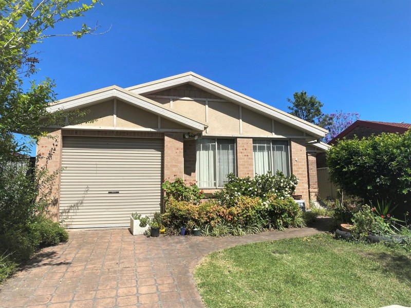 4 Dryden Avenue, Oakhurst NSW 2761