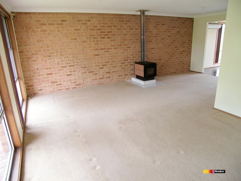 7 Irma Place, Oakhurst NSW 2761